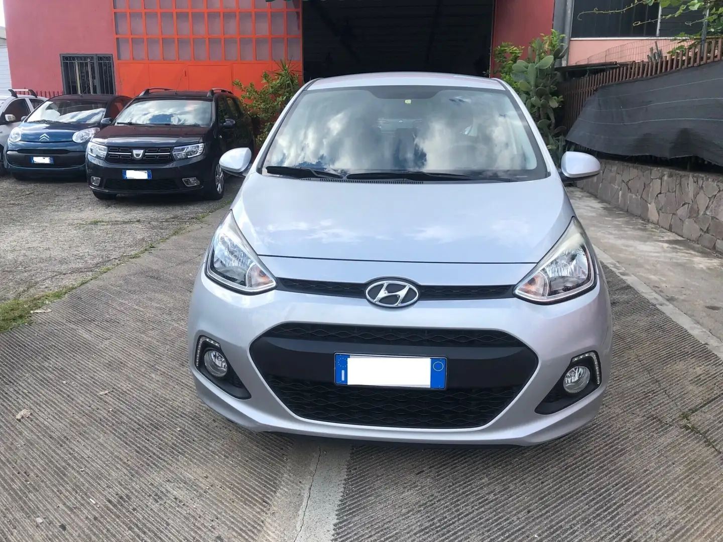 Hyundai i10 1.0 MPI Comfort Grijs - 2