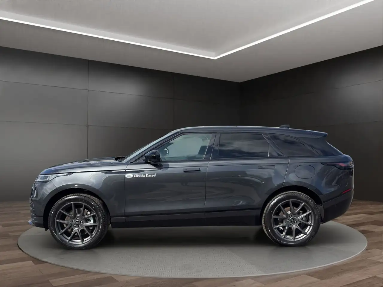 Land Rover Range Rover Velar 2026 — фото 9