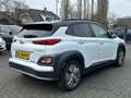 Hyundai KONA EV Premium 64kWh | SoH 94% | Leer | Navi | Trekhaa Blanc - thumbnail 2