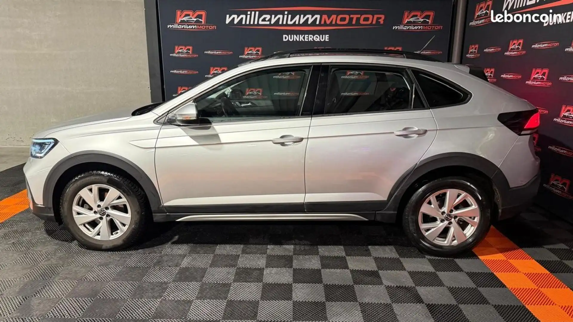 Volkswagen Taigo life 1.0 tsi 110 cv dsg 7 garantie 6 mois Grigio - 2