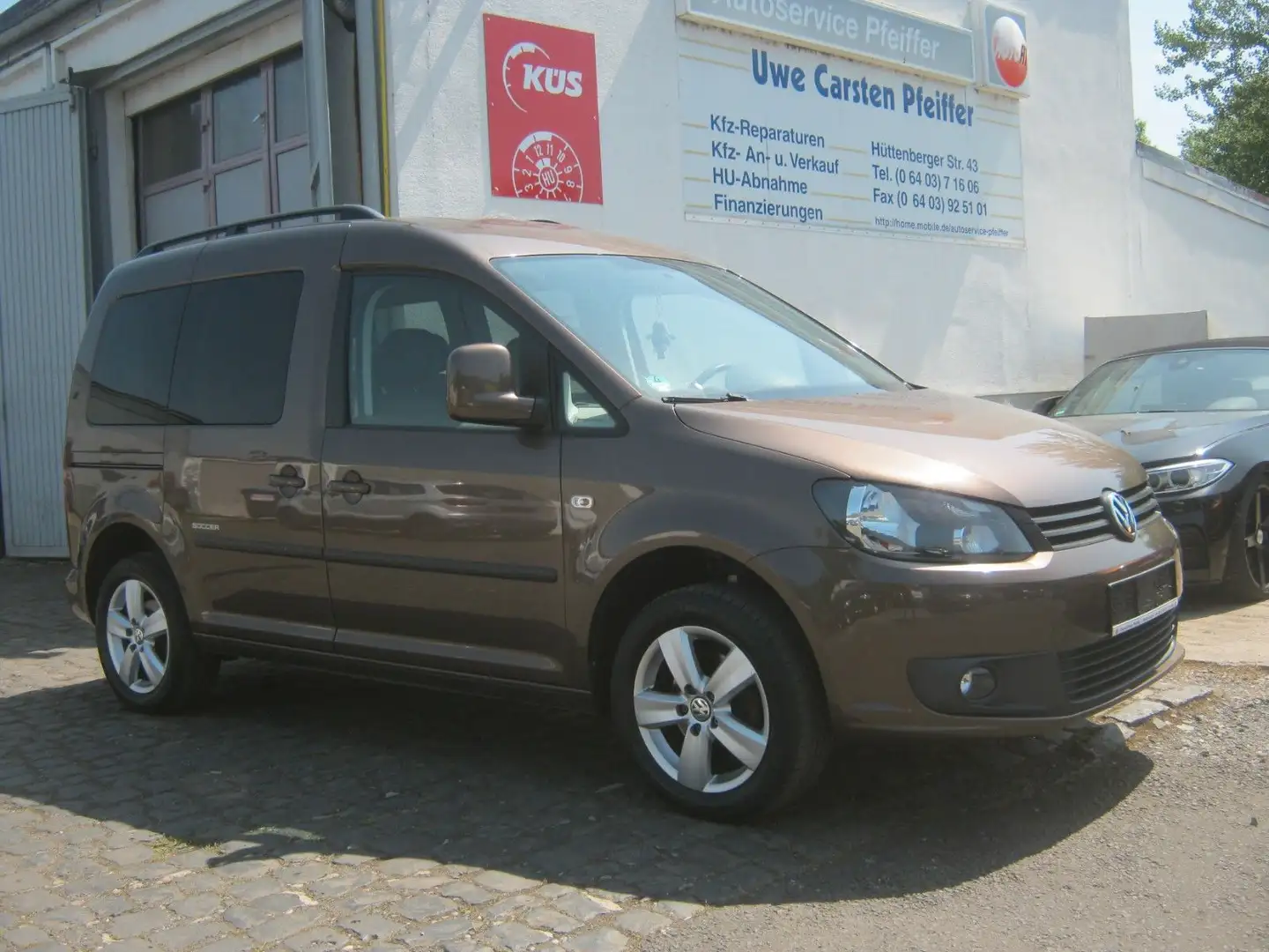 Volkswagen Caddy Kombi Soccer Trendline 1.Hand Automatik Brun - 1
