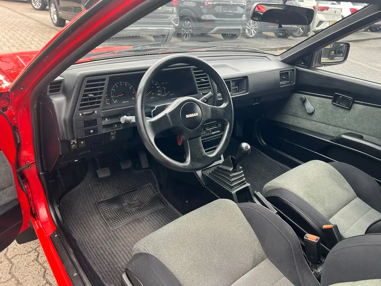 Nissan Sunny 1.6 SLX Coupe nieuwstaat,, foto 2