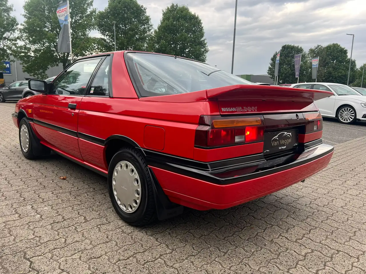 Nissan Sunny 1.6 SLX Coupe nieuwstaat,, foto 7