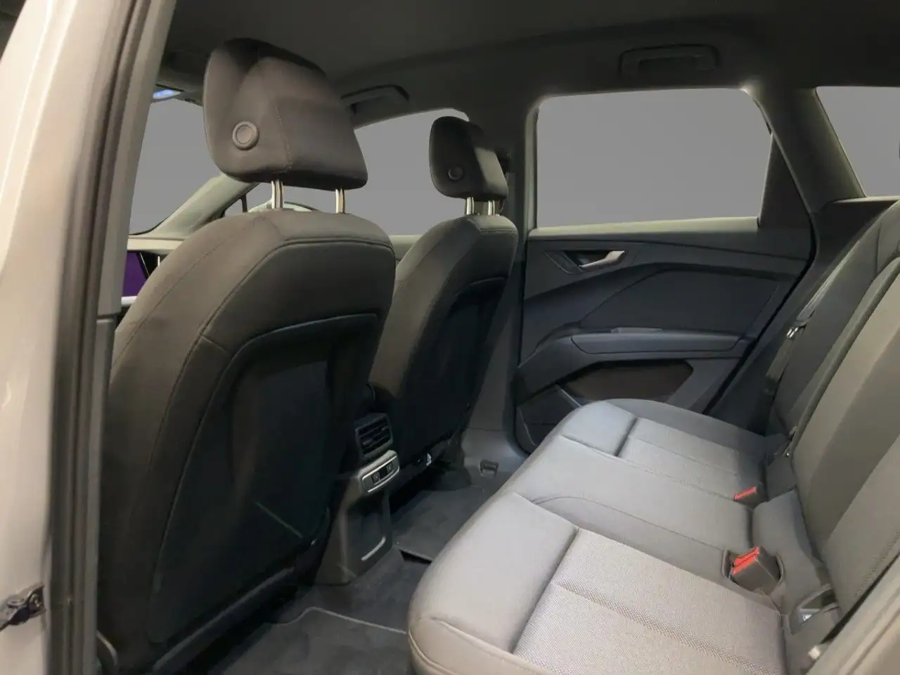 Audi Q4 e-tron 45 qu. AHK LED RFK NAVI HUD VIRTUAL 12