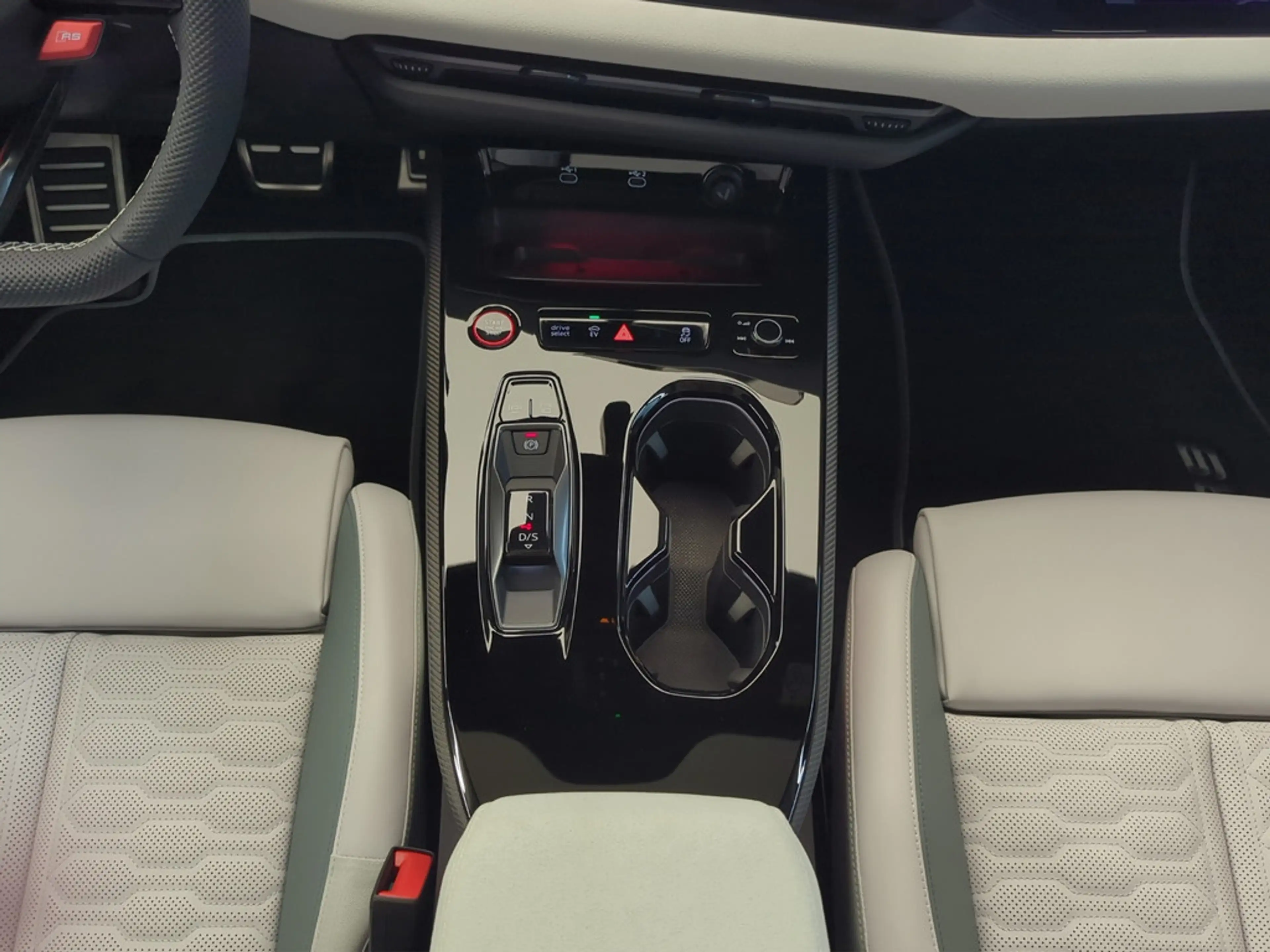 Audi RS5 — photo 14