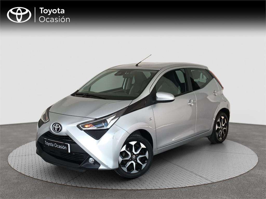 Toyota Aygo 70 x-play - foto 1