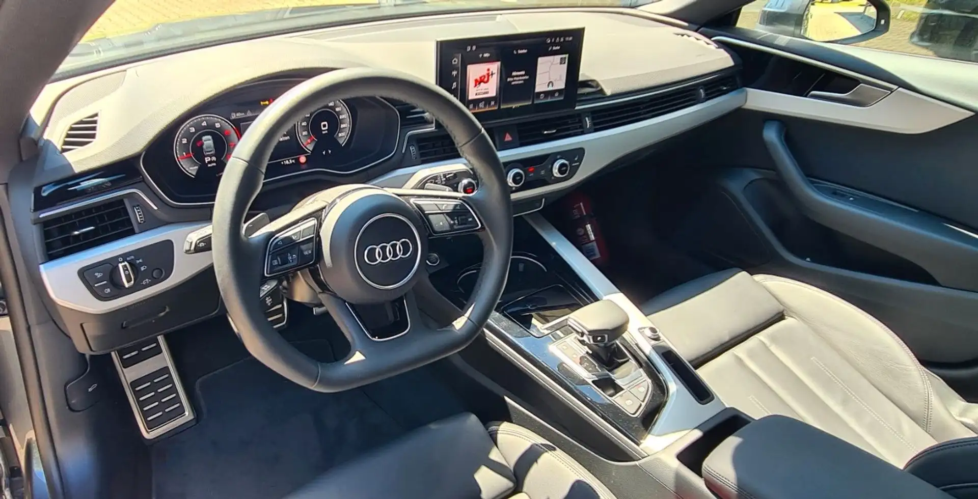 Audi A5 35 TFSI S tronic Sportback S line Grau - 2