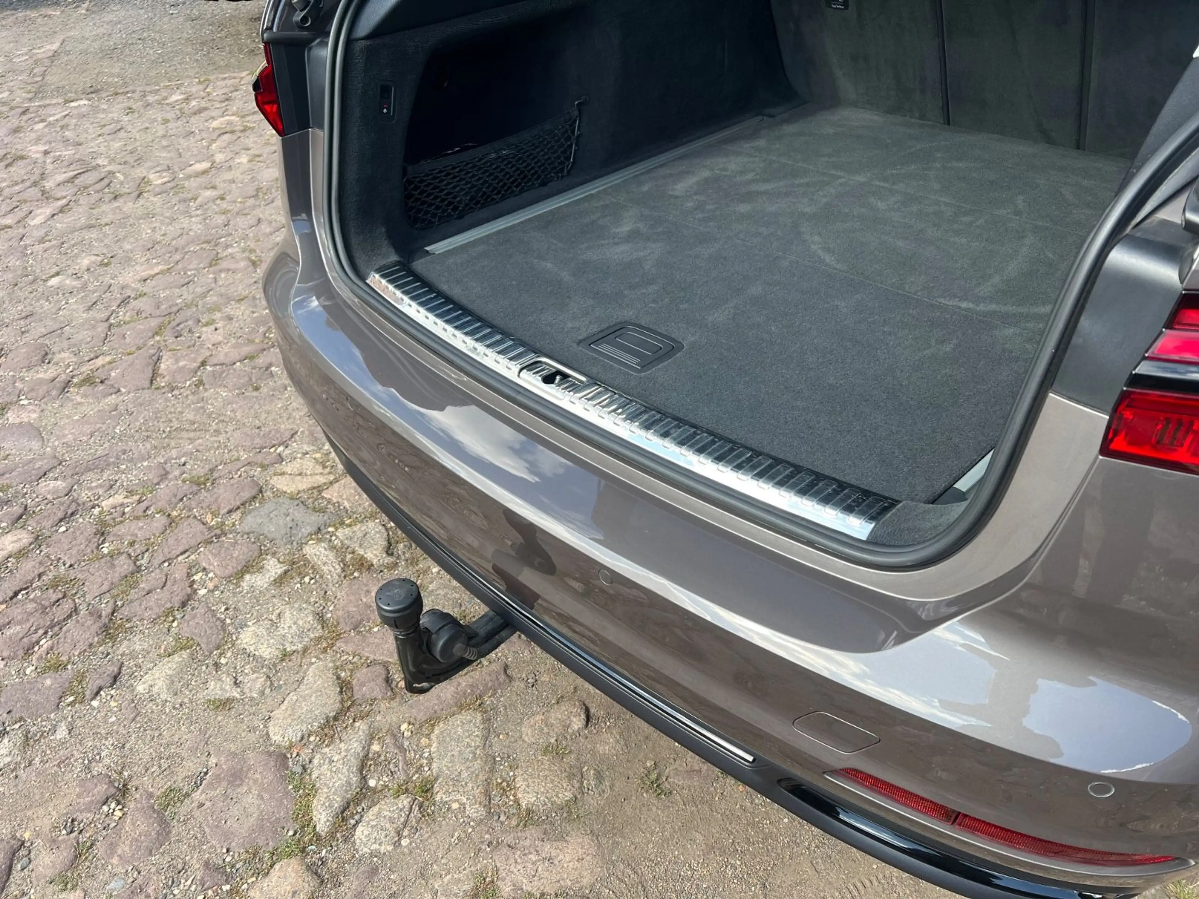 Audi A6 Avant 40 TDI sport * HDMatrix-LED * AHK — photo 7