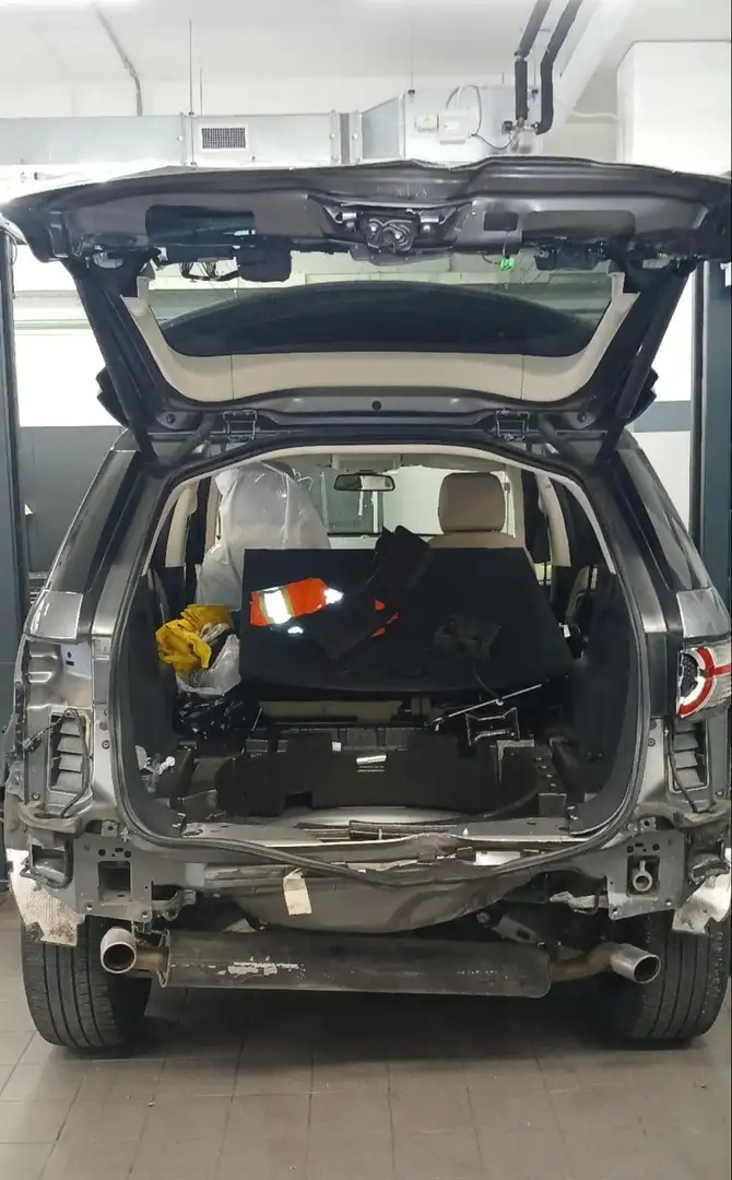 Land Rover Discovery Sport Discovery Sport 2018 2.0 td4 HSE  180cv Grijs - 1