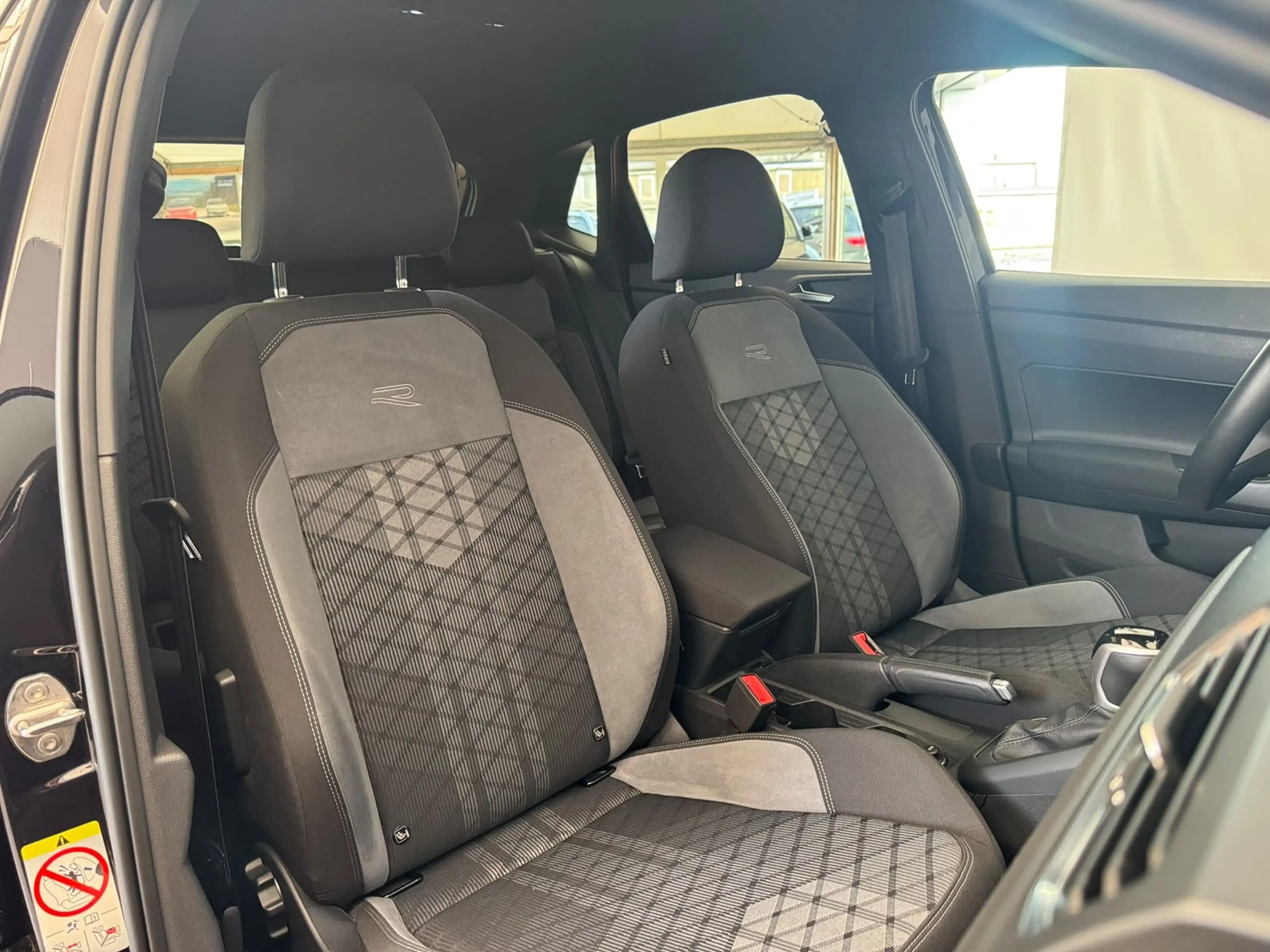 Volkswagen Polo R-Line 1.0TSI DSG+KAMERA+ACC+NAVI+KEYLESS — photo 11