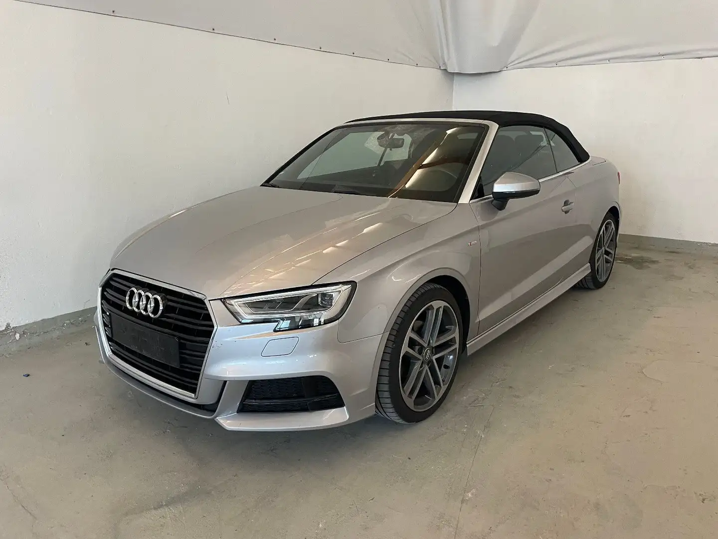 Audi A3 Cabriolet sport s-line Buissnessp Nackenh Argent - 1
