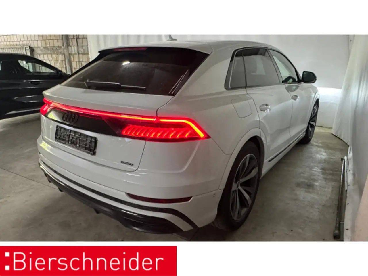 Audi Q8 50 TDI qu 3x S line PANO MATRIX HuD AHK 7