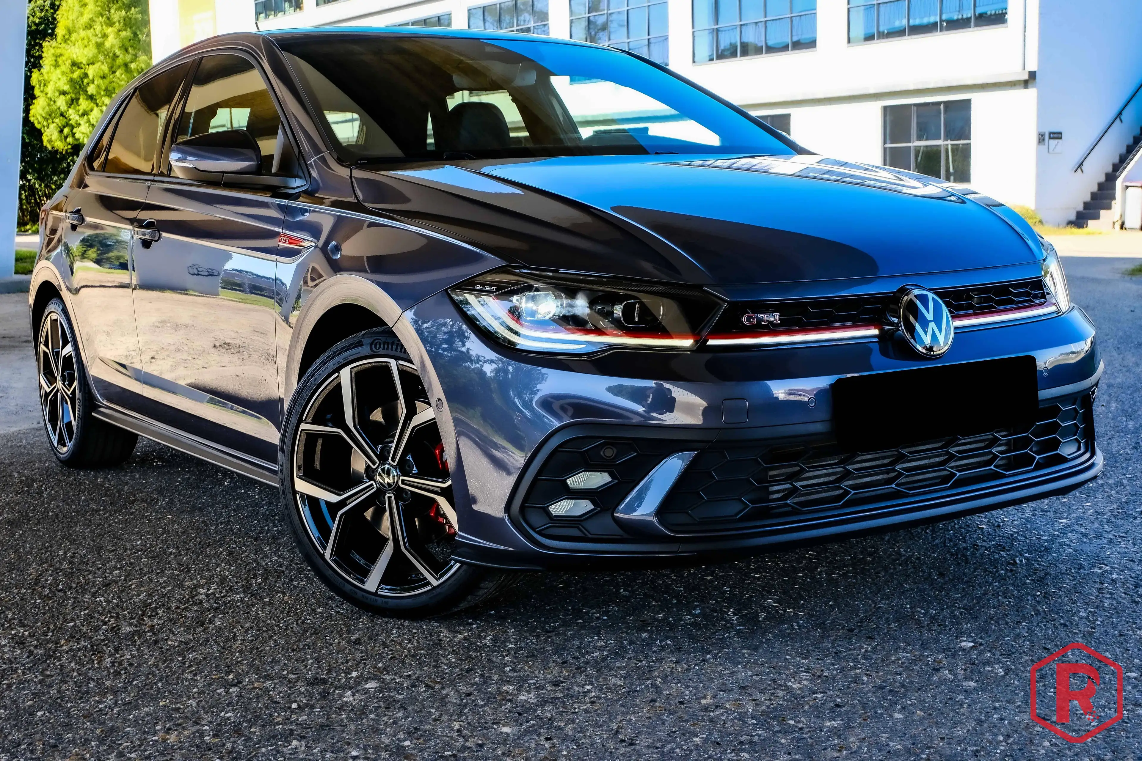 Volkswagen Polo GTI 2.0 TSI 207 DSG IQLight — photo 2