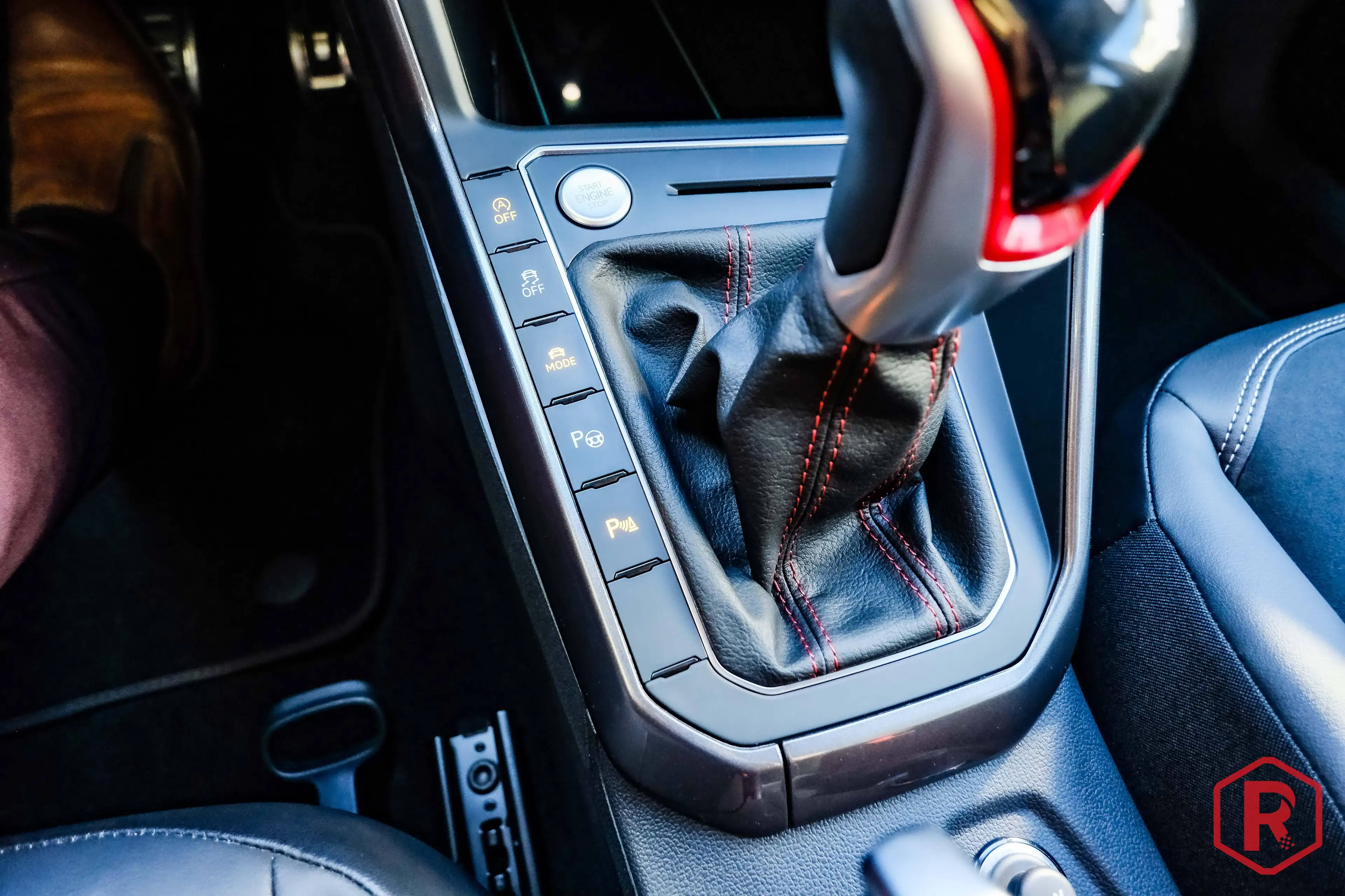 Volkswagen Polo GTI 2.0 TSI 207 DSG IQLight — photo 14