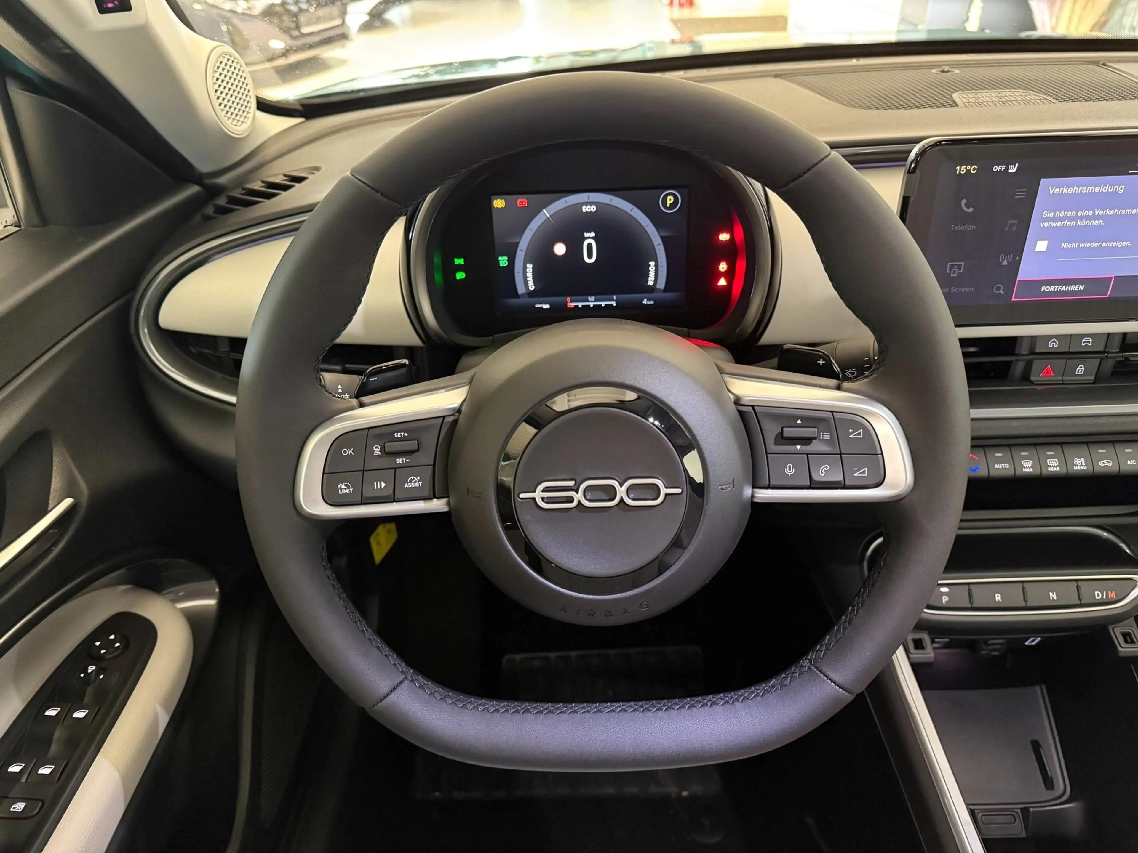 Fiat 600 La Prima Hybrid 1.2 T3 107 kW (145 PS) DCT Klim... — photo 13