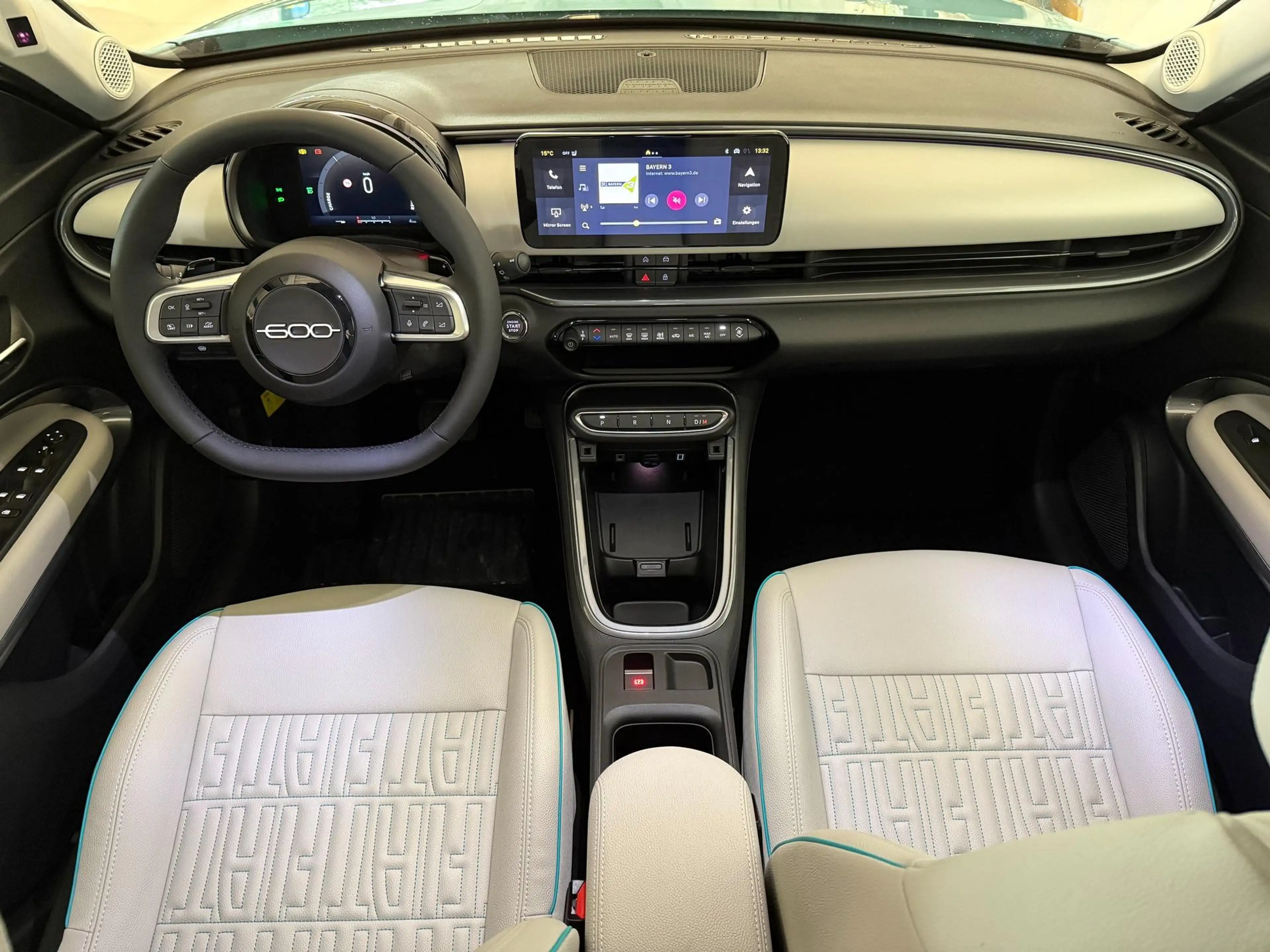 Fiat 600 La Prima Hybrid 1.2 T3 107 kW (145 PS) DCT Klim... — photo 10