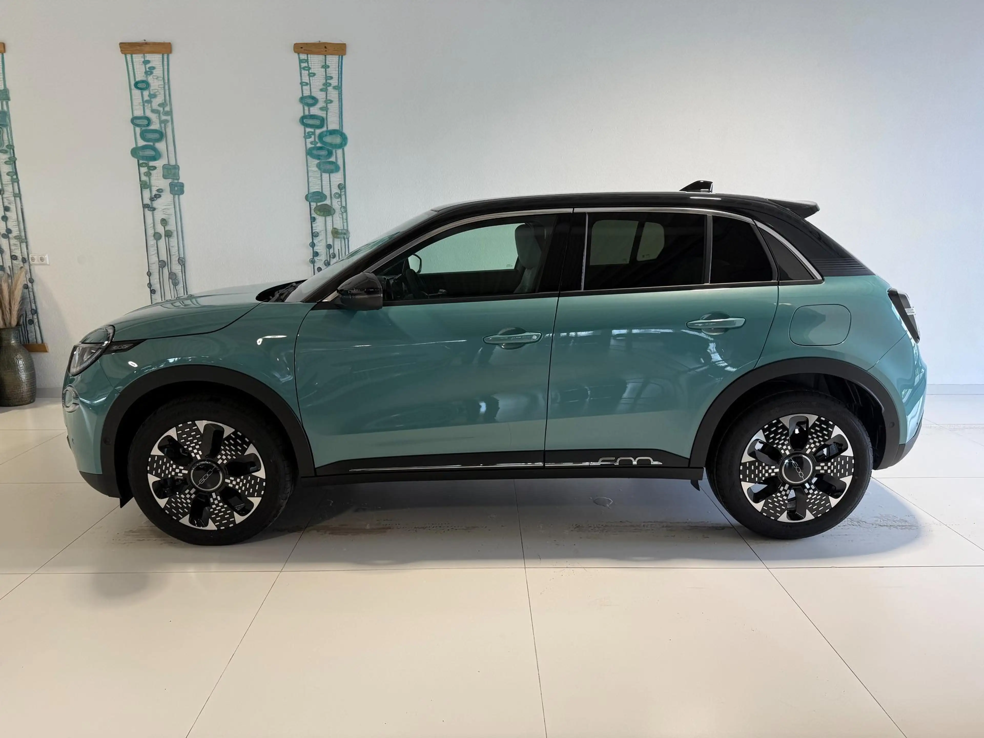 Fiat 600 La Prima Hybrid 1.2 T3 107 kW (145 PS) DCT Klim... — photo 3