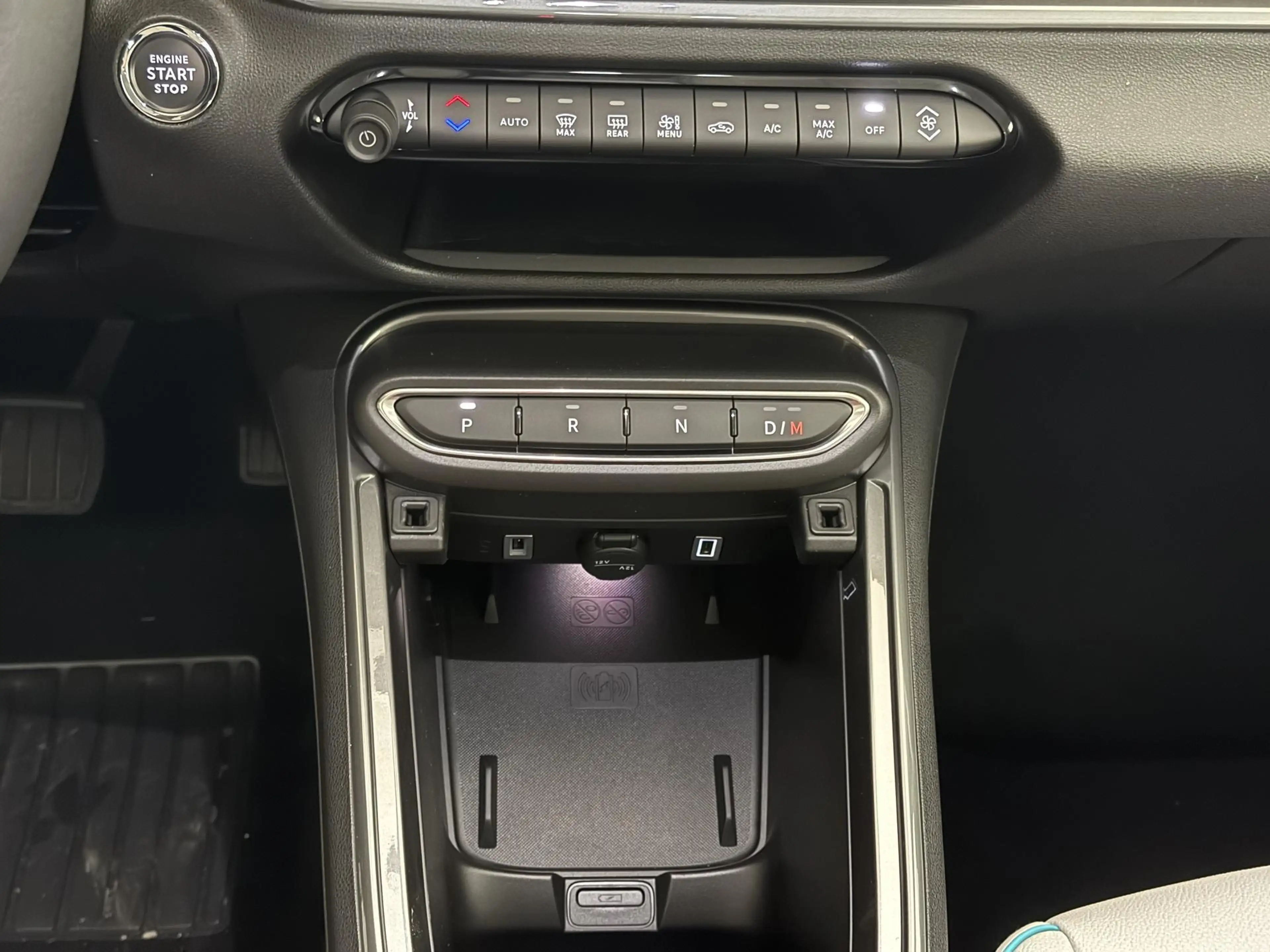 Fiat 600 La Prima Hybrid 1.2 T3 107 kW (145 PS) DCT Klim... — photo 12