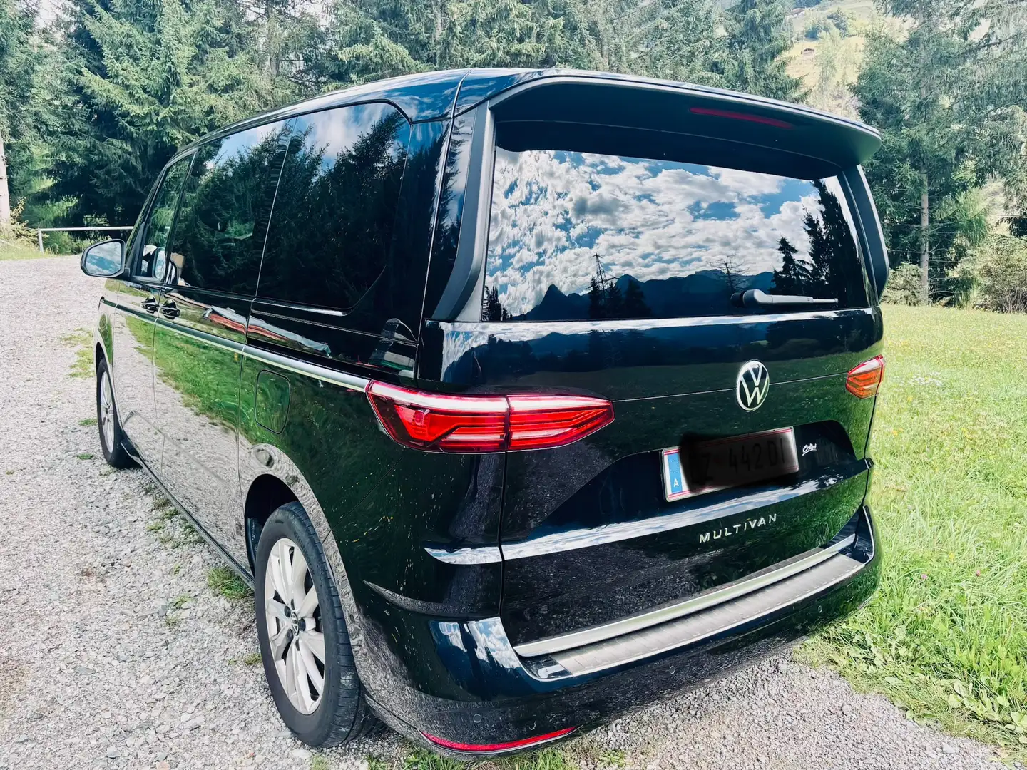Volkswagen T7 Multivan Multivan 2,0 TDI Style Style Schwarz - 2