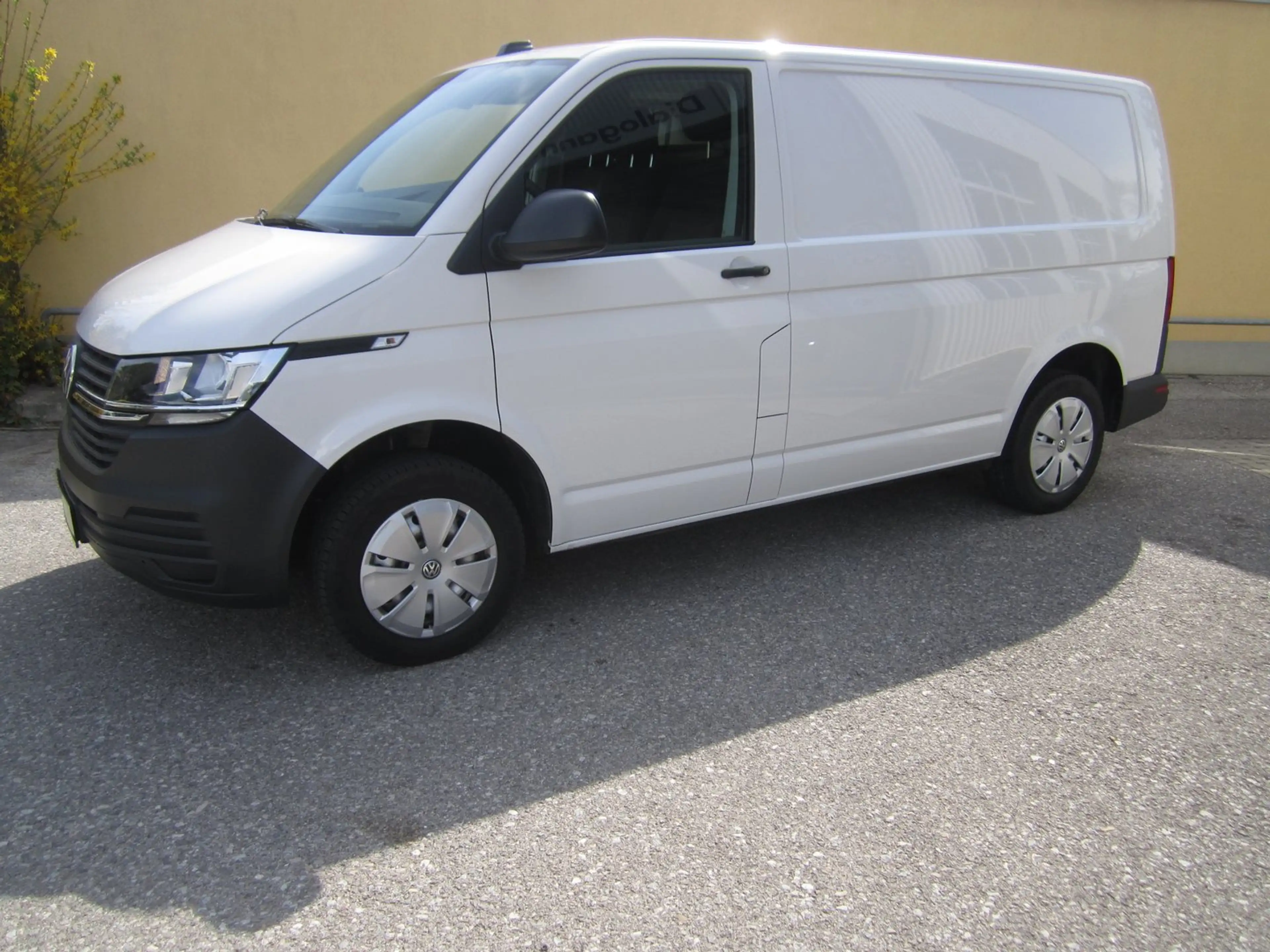 Volkswagen T6.1 Transporter VW Transporter T6.1 Kastenwagen TDI — photo 2