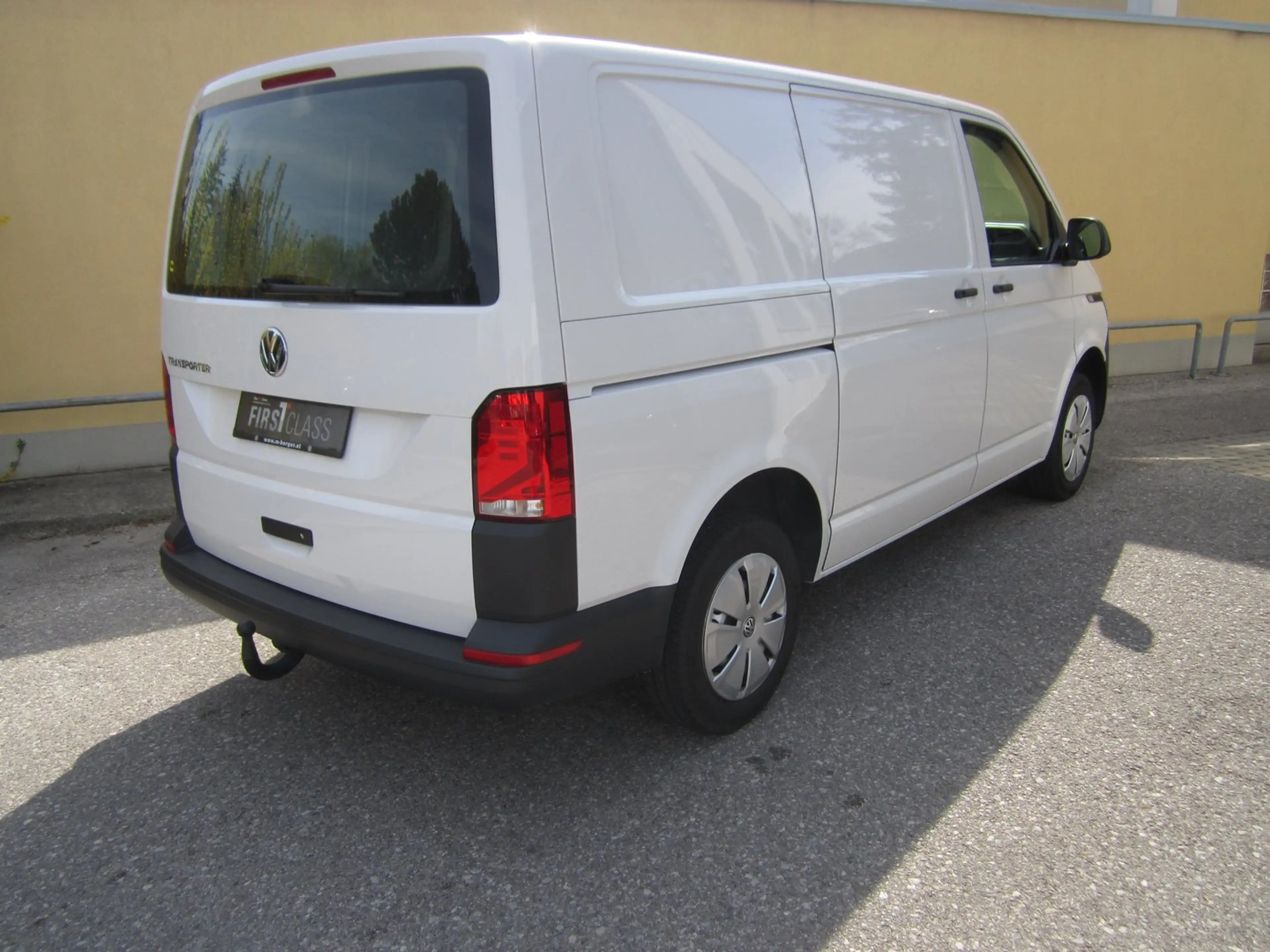 Volkswagen T6.1 Transporter VW Transporter T6.1 Kastenwagen TDI — photo 9