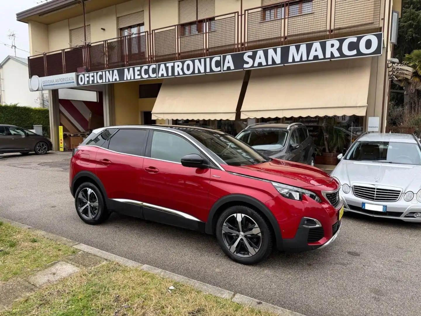 Peugeot 3008 BlueHDi 120 S&S GT Line *PROMO* Rouge - 1