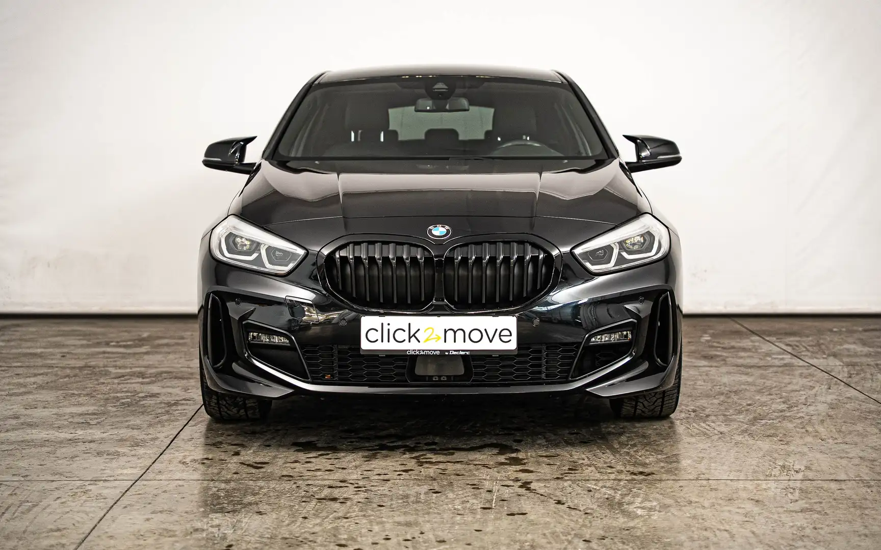 BMW 118 118iA M Sport Schwarz - 2
