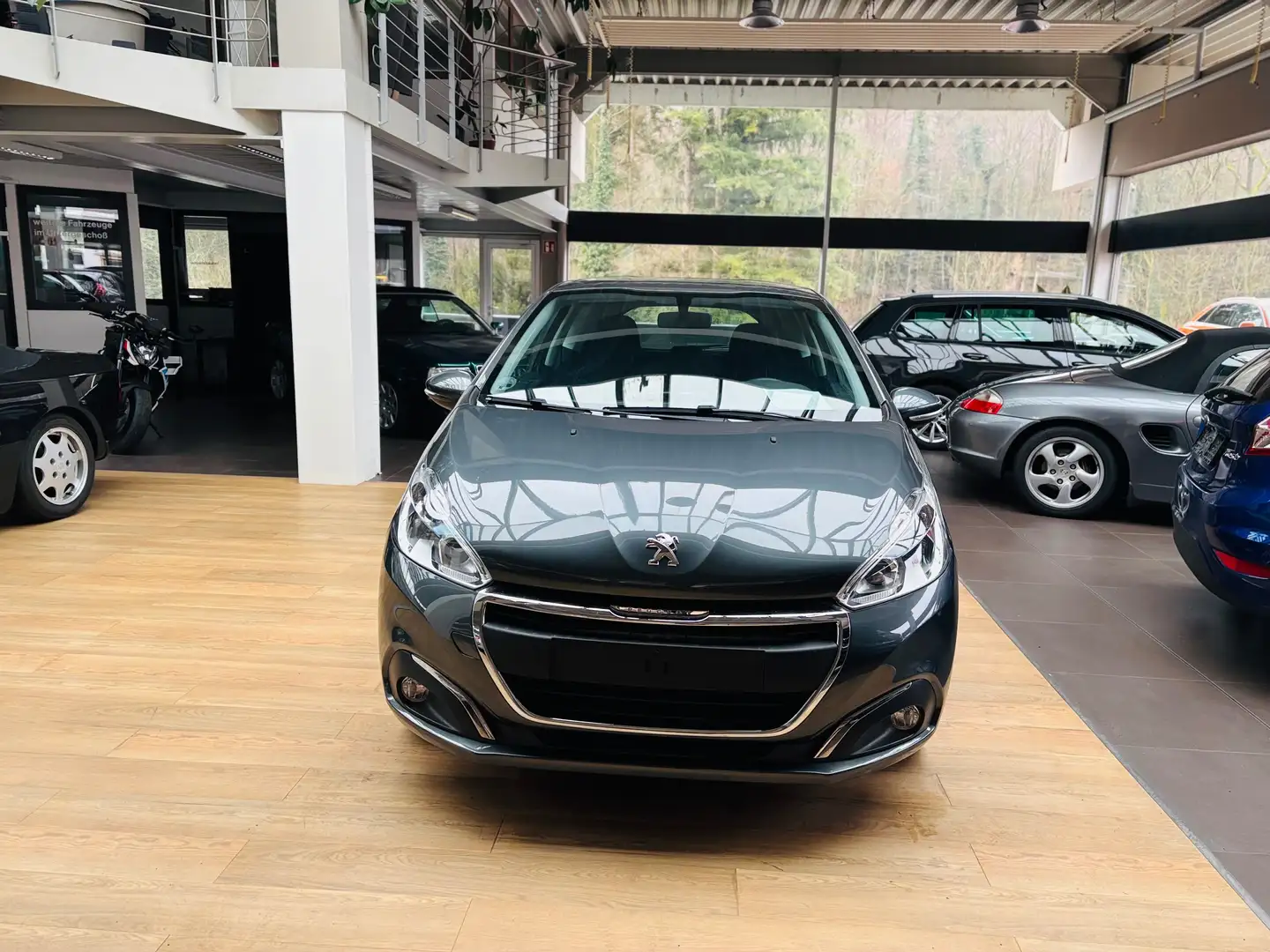 Peugeot 208 Active Grigio - 2