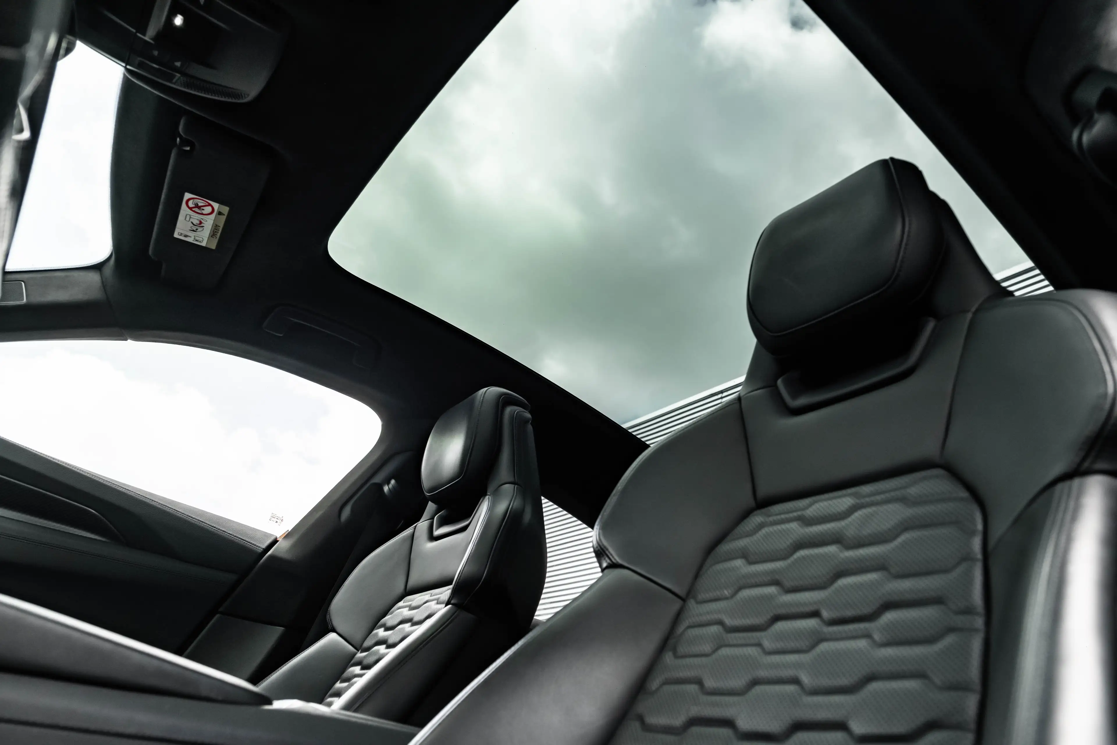 Audi e-tron GT GT edition ZERO 93 kWh | Head-up display | Panoram — photo 11