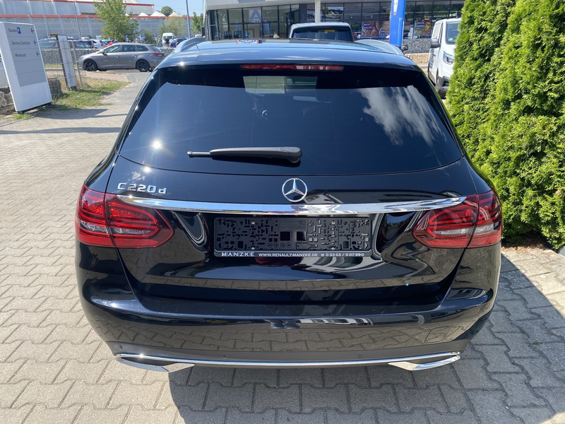 Mercedes-Benz C 220 Avantgarde — photo 5