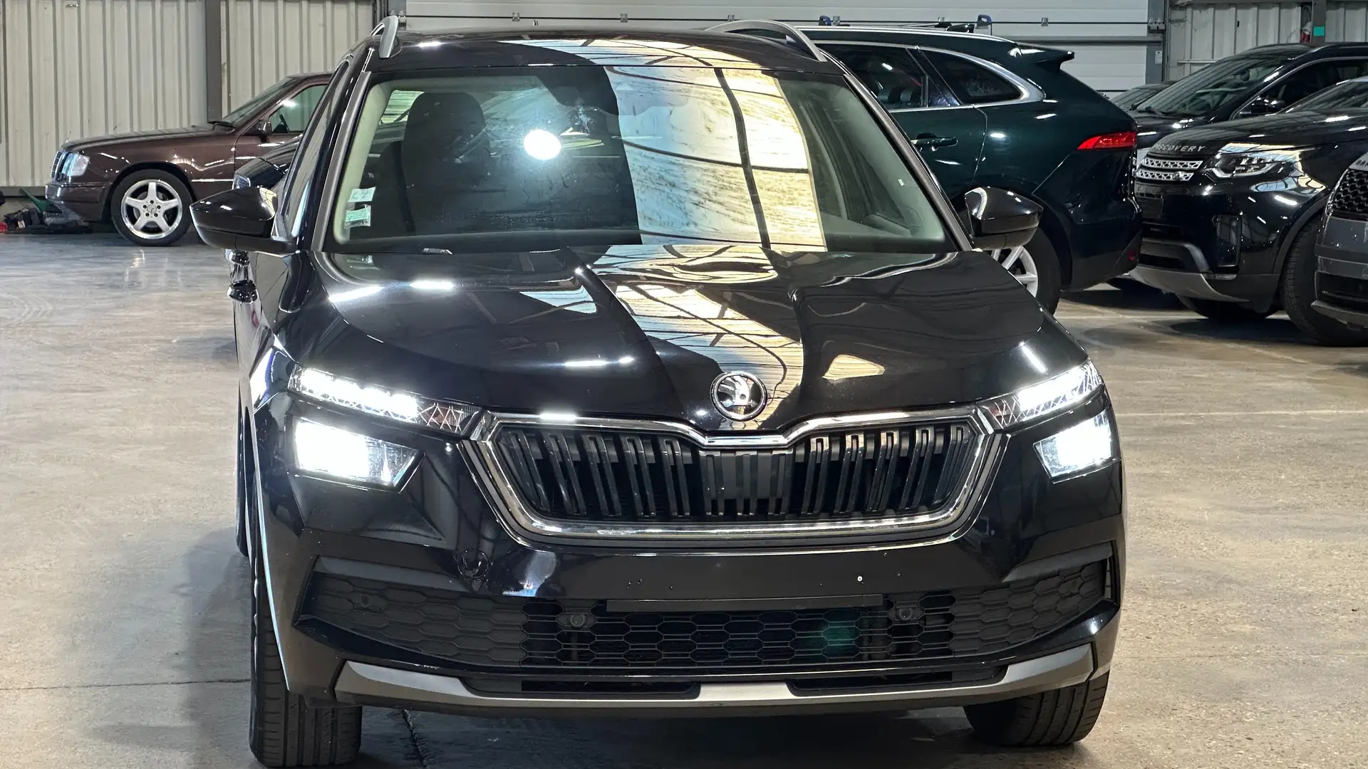 Skoda Kamiq Kamiq 1.6 TDI DSG Ambition Schwarz - 2