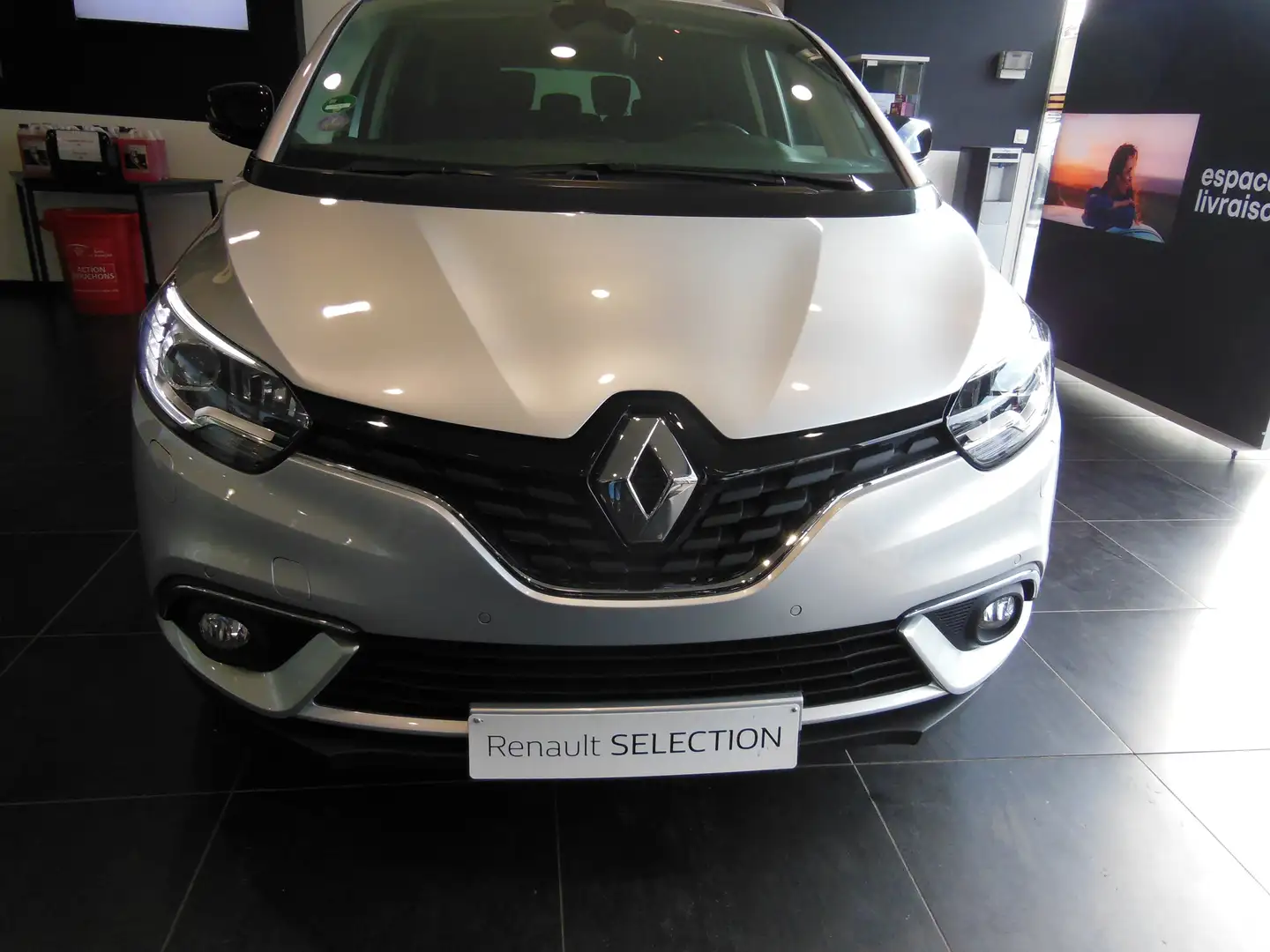 Renault Grand Scenic Grand Scénic 1.33TCe Limited +KIT HIVER COMPLET Gris - 1