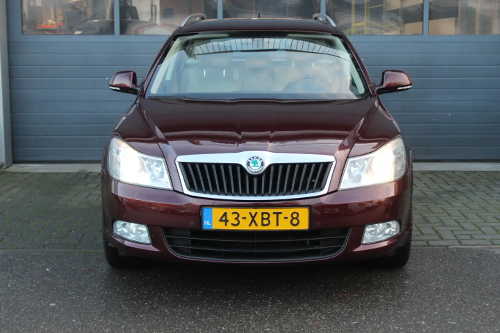 Skoda Octavia Combi 1.8 TSI Elegance AUTOMAAT Climate control, C Rouge - 2