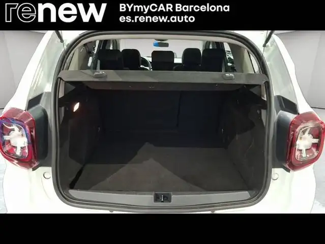 Dacia Duster view 11