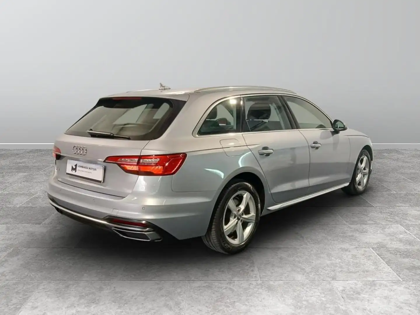 Audi A4 Avant 40 2.0 tdi Business 190cv s-tronic Gris - 2