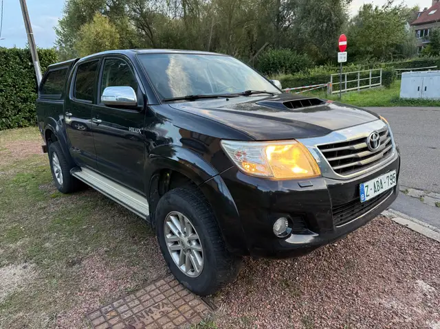 Toyota Hilux 3.0 D-4D 4WD SR EXPORT!