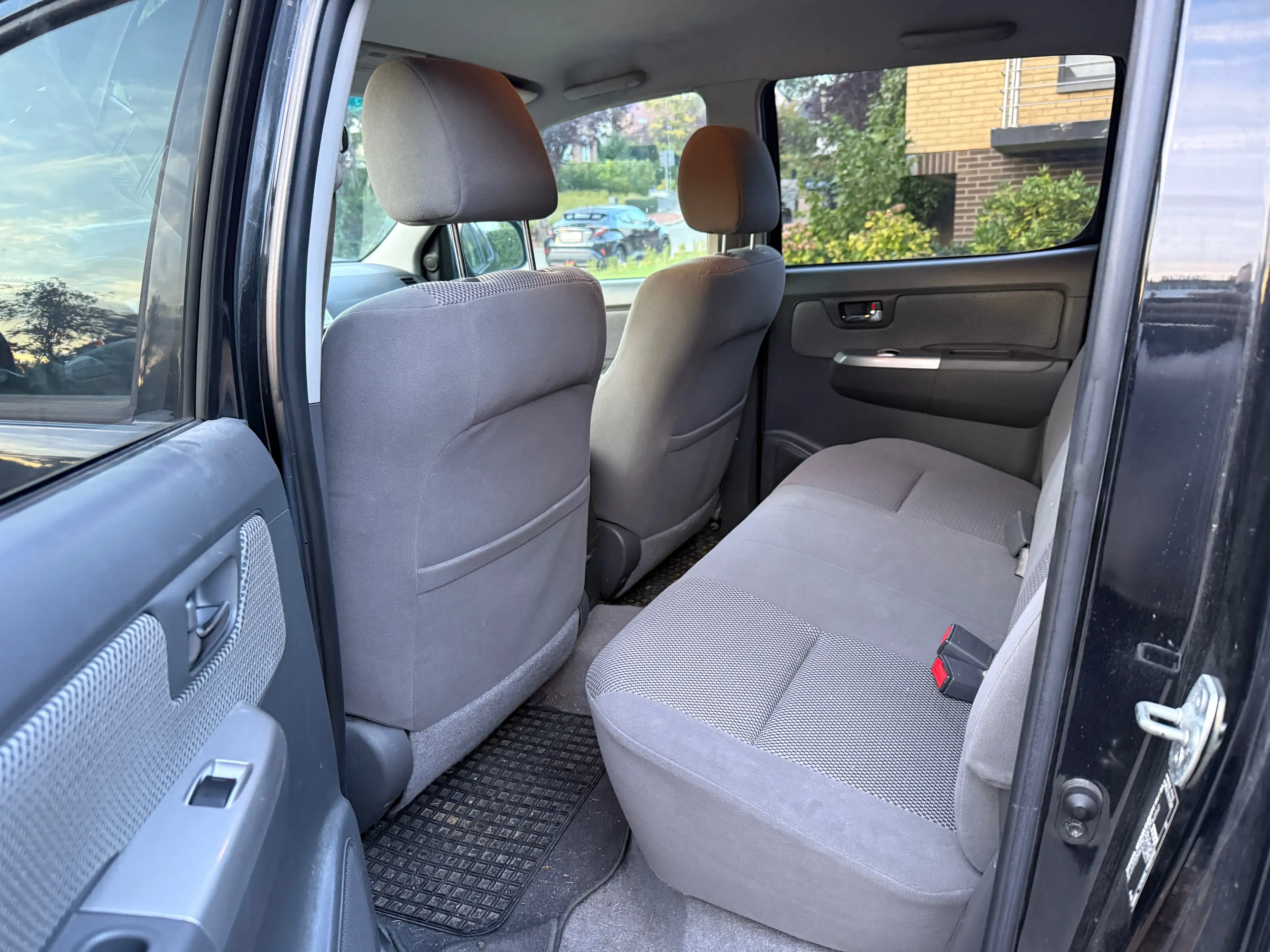 Toyota Hilux 3.0 D-4D 4WD SR EXPORT! — photo 7