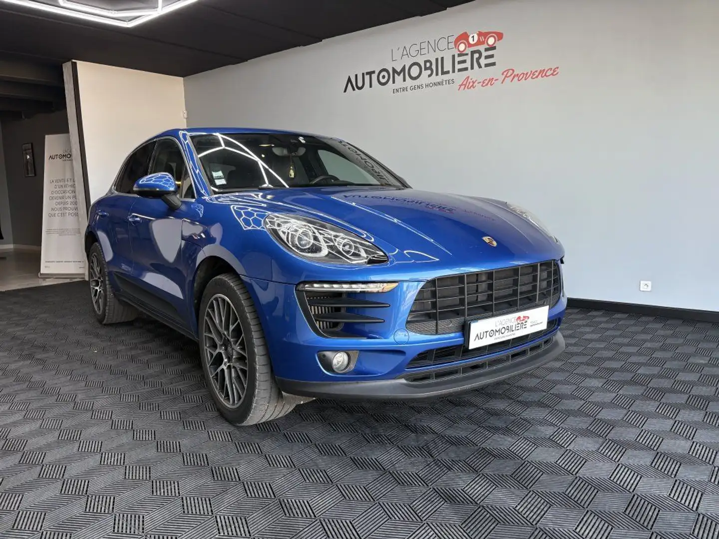 Porsche Macan S 3.0 V6 340 CV Blau - 1