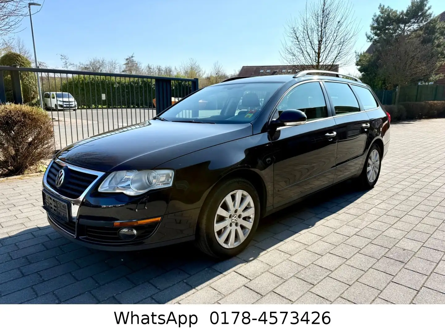 Volkswagen Passat Variant TDI  Autom./Navi/AHK/Standheizung Schwarz - 1
