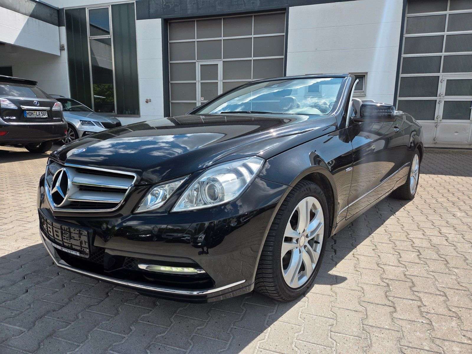 Second hand Mercedes Benz E-Class 