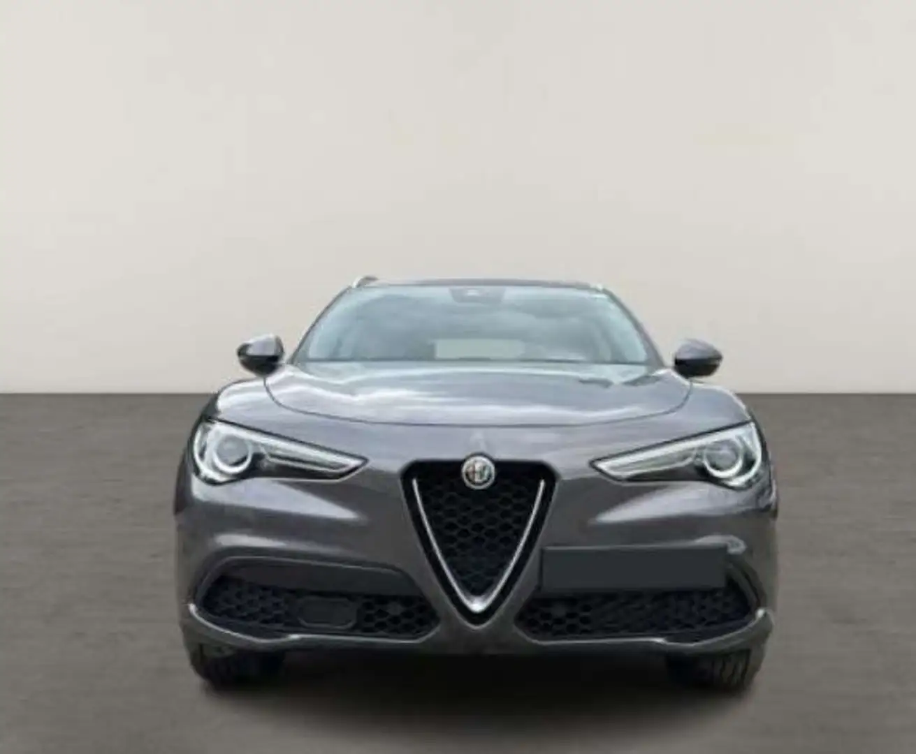 Alfa Romeo Stelvio Stelvio+2.2+t+Executive+Q4+210cv+auto Argintiu - 1