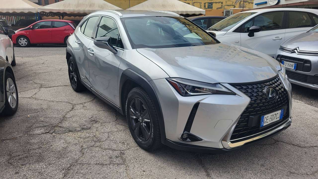 Lexus UX 200 UX 250h 2.0 Business 2wd cvt