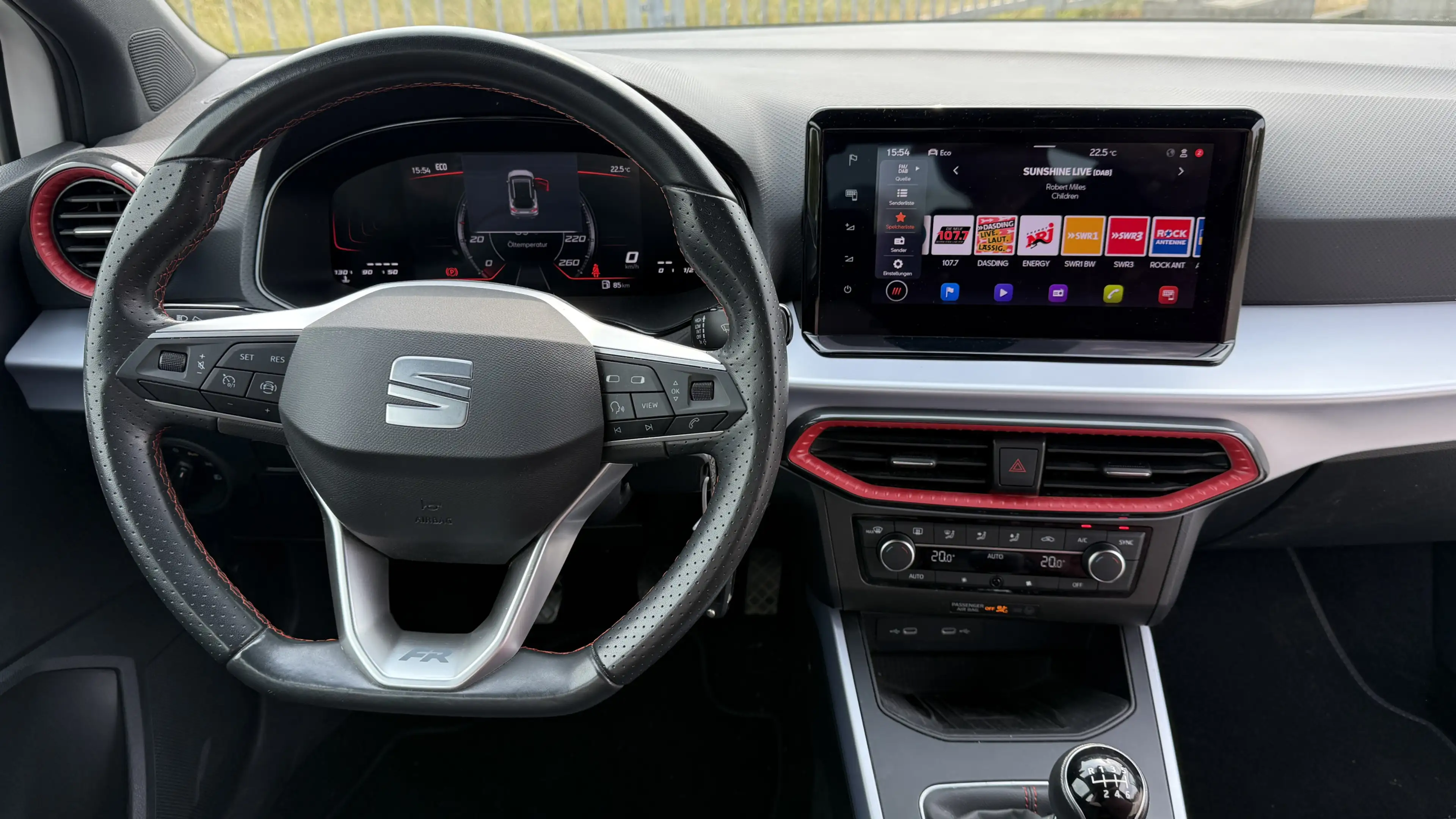 SEAT Arona 1.0 TSI FR Virtual Navi Apps PDC LED — photo 14