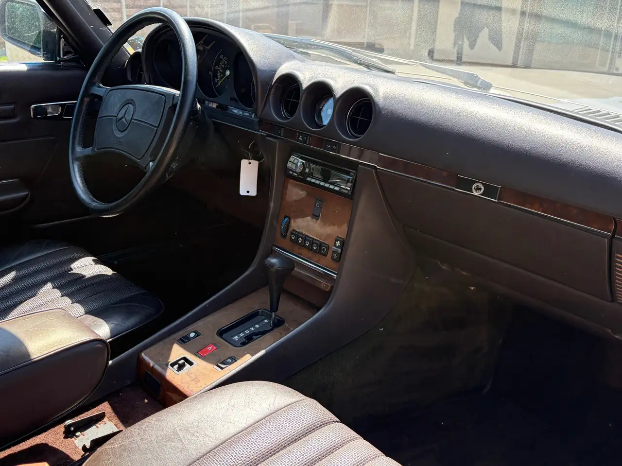 Mercedes-Benz 560 SL, foto 4