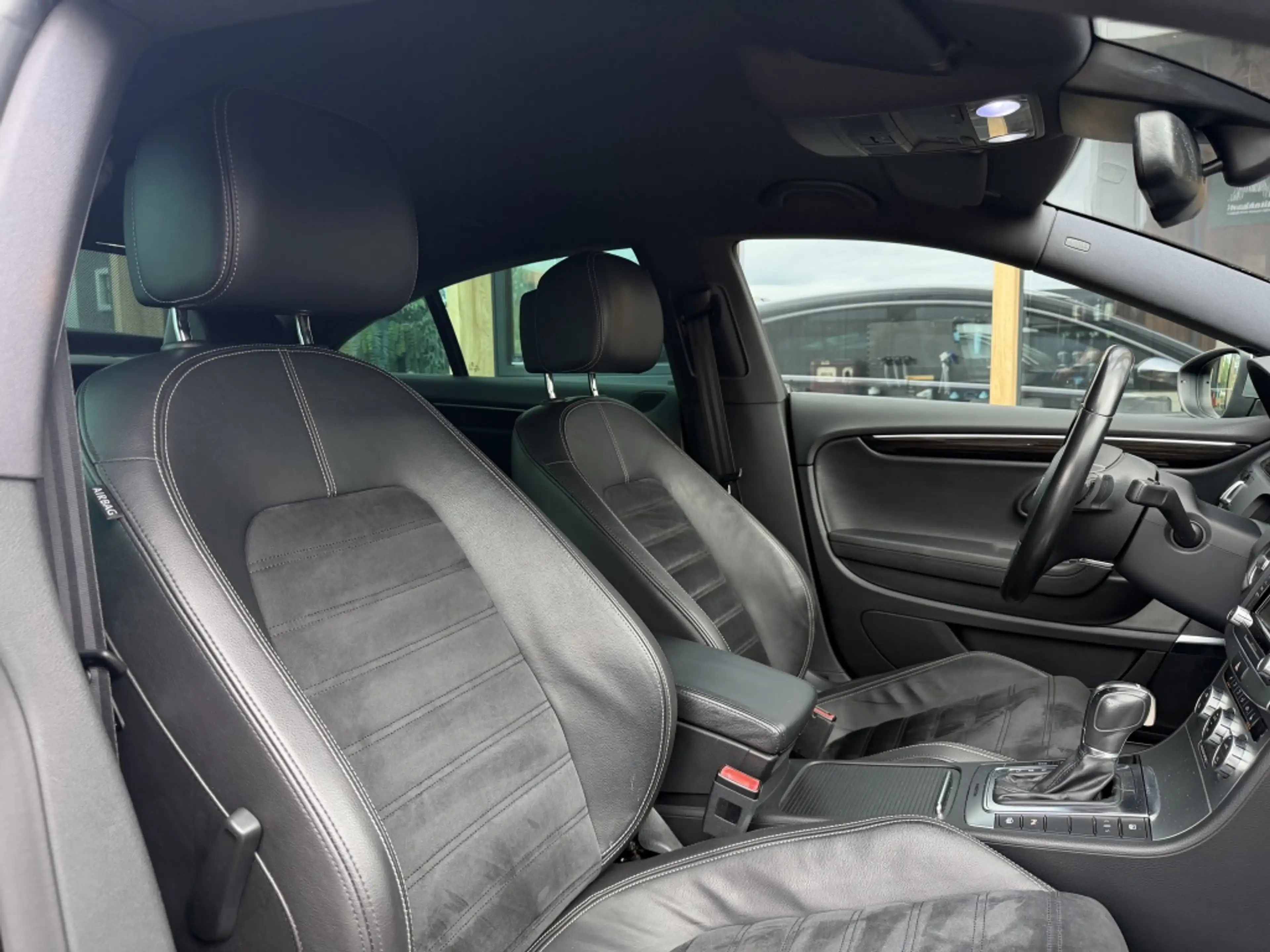 Volkswagen CC 3.6 V6 4Motion — photo 24