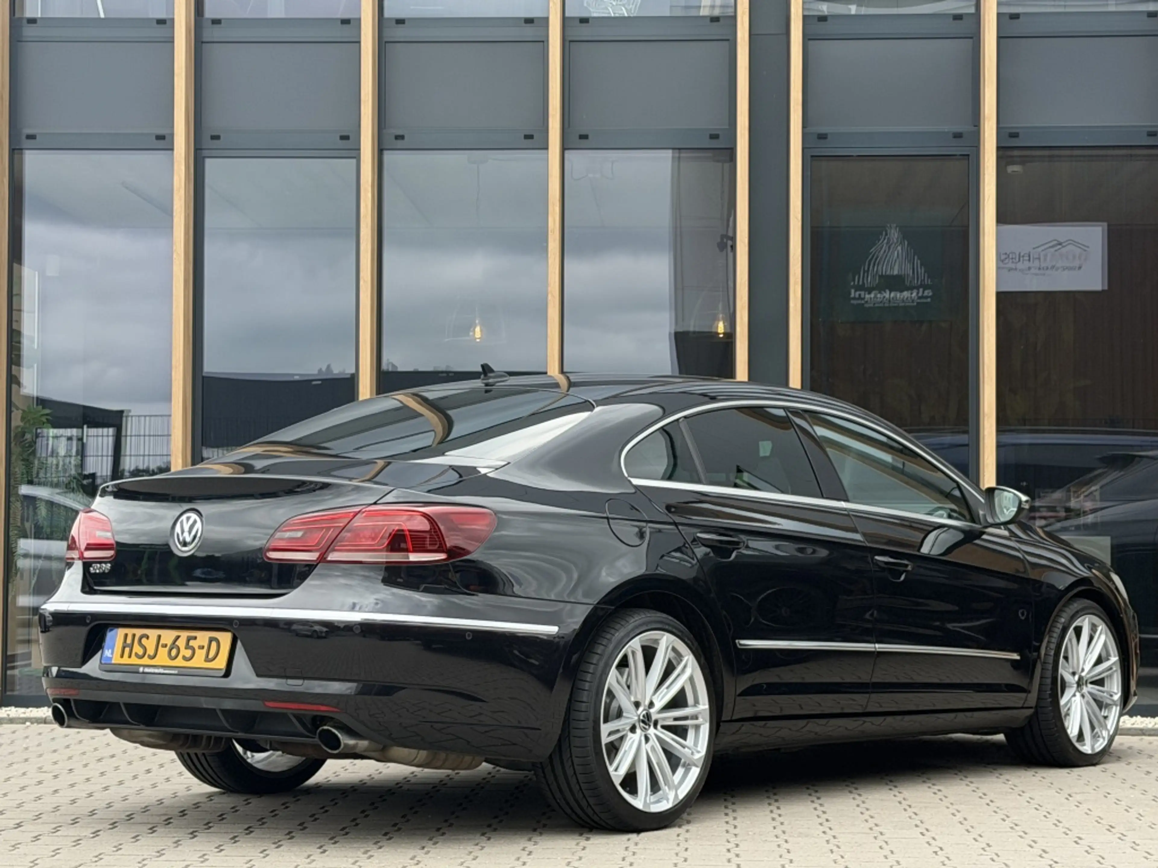 Volkswagen CC 3.6 V6 4Motion — photo 2