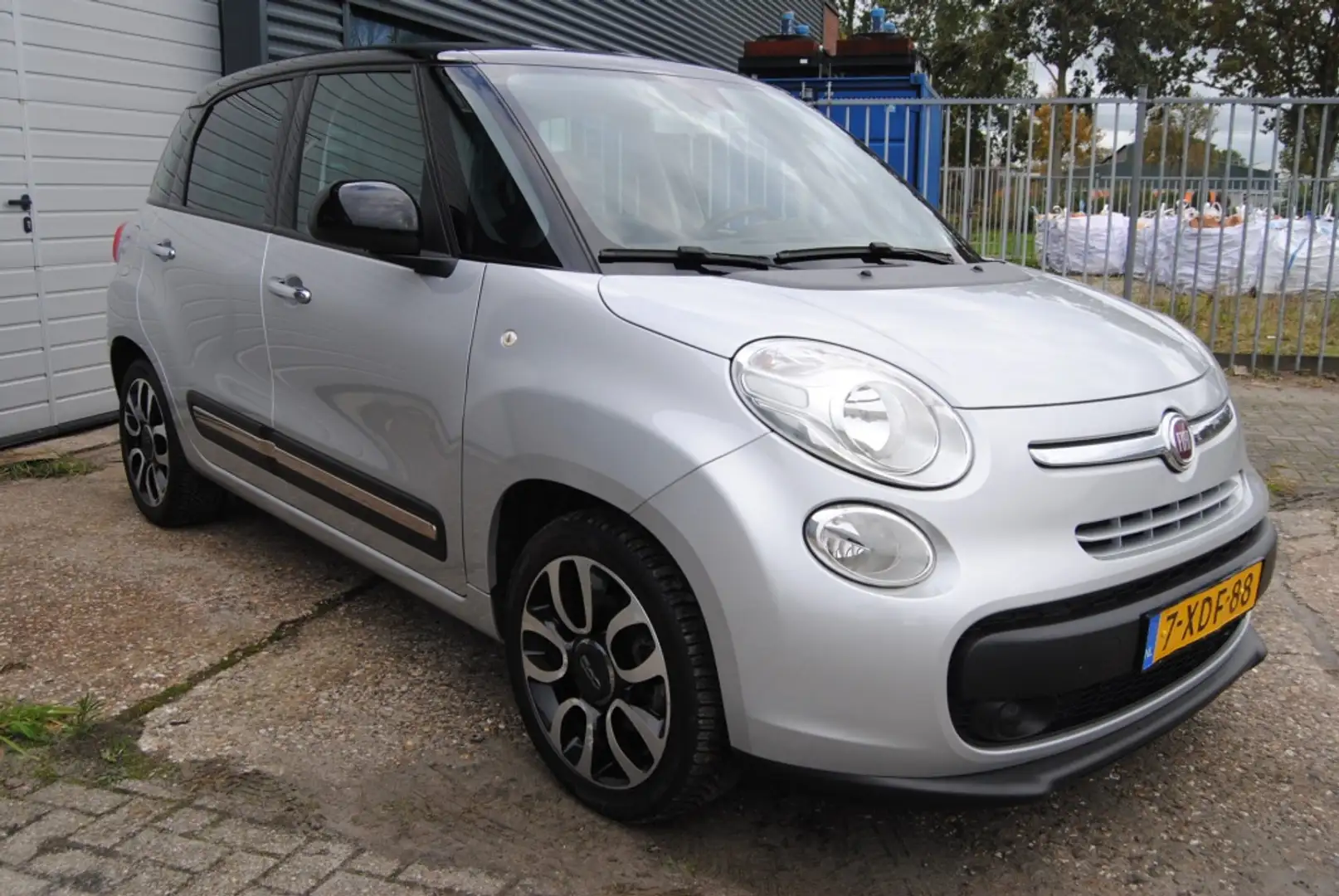 Fiat 500L 0.9 TwinAir Easy Eco Gris - 2