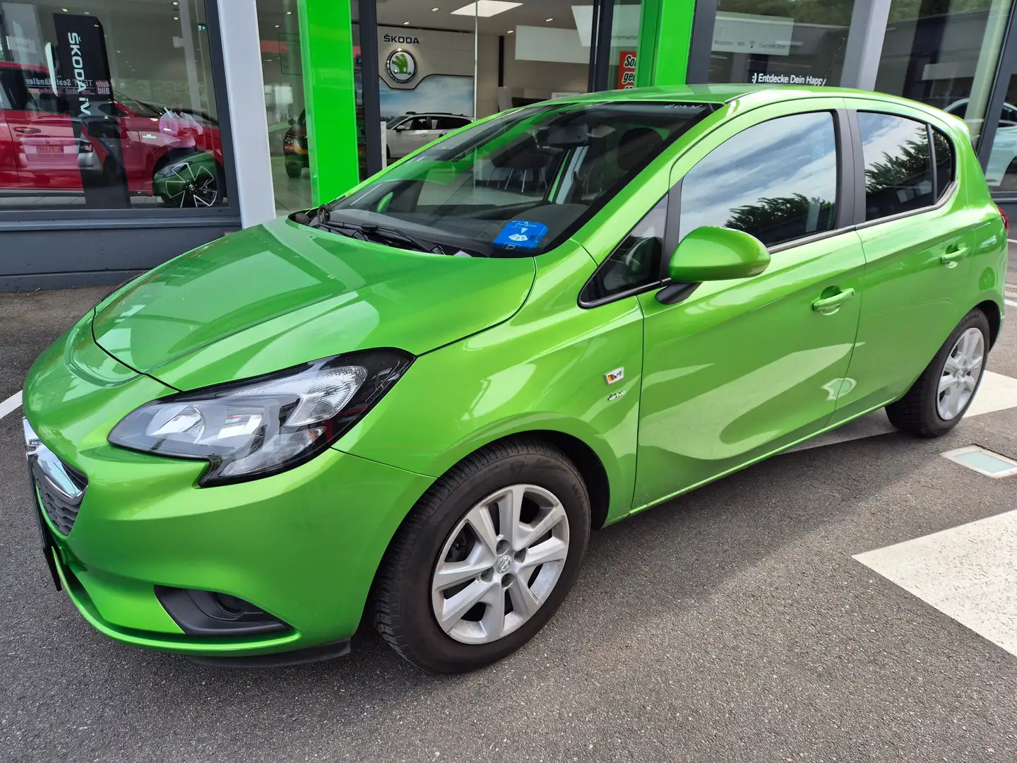 Opel Corsa Drive "Ihr Skoda u Seat Vertragshändler" Grün - 1