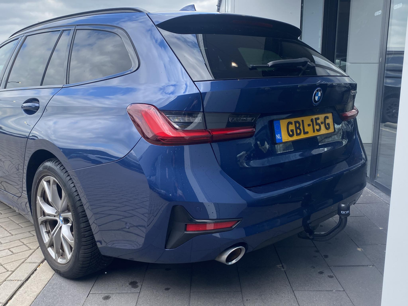BMW 330 3-serie Touring 330e Business Edition Plus — photo 3