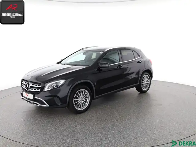 Mercedes-Benz GLA 220 GLA 220 d 4M URBAN KAMERA,LED,TOTWINKEL,METALLIC